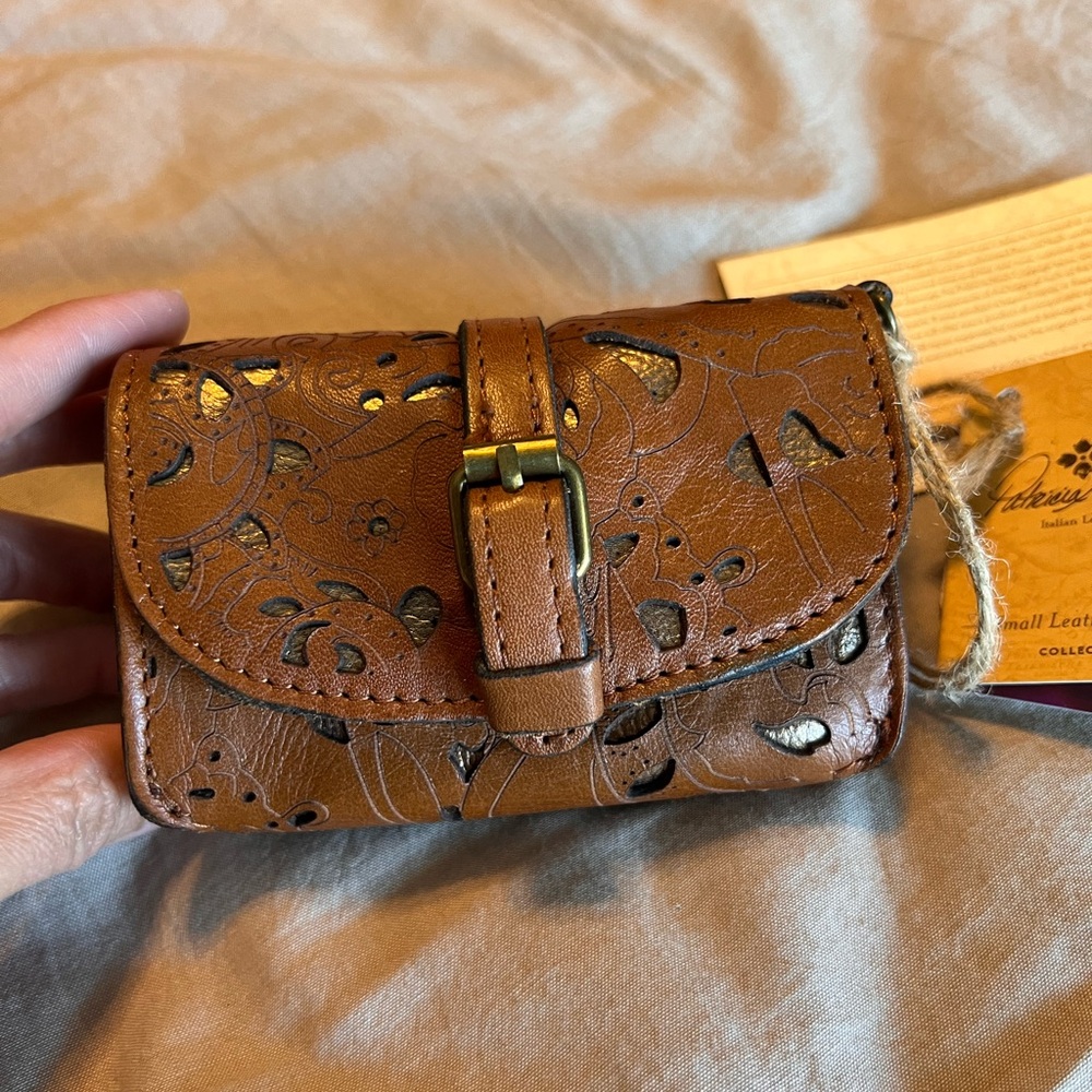 Patricia Nash small Leather Wallet/Key and Card Holder
